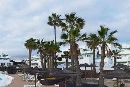 Bonito apartamento reformado, al lado del mar Costa Teguise Exterior foto