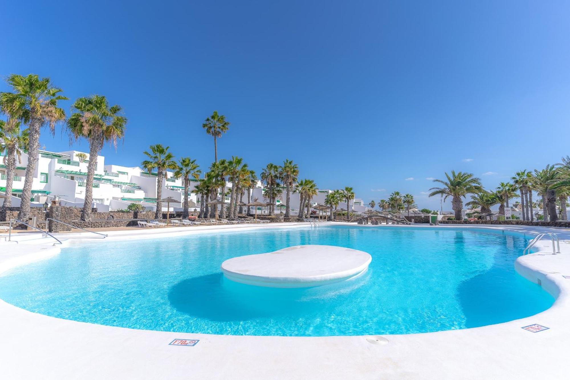 Bonito apartamento reformado, al lado del mar Costa Teguise Exterior foto